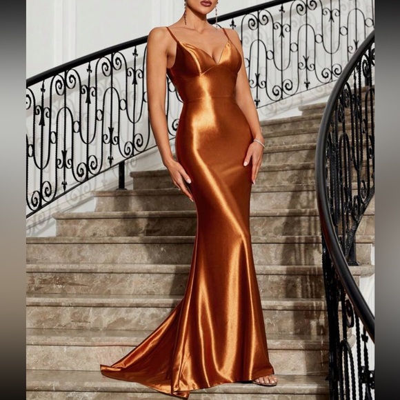 Ice crisscross back mermaid hem party formal elegant satin dress - Picture 4 of 8